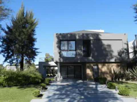 Venta Casa en Saint Thomas 3 Dormitorios Canning 100