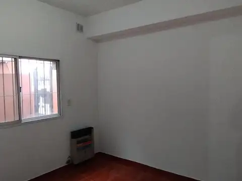 DEPARTAMENTO DOS AMBIENTE EN MUY BUENA UBICACION