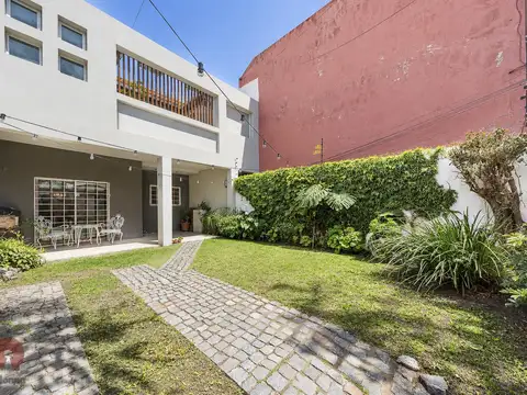 Depto Tipo Casa en Venta de 5 ambientes