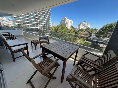 Departamento en Alquiler Temporal con 1 cocheras