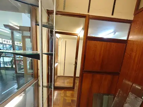Local en Alquiler en Centro, $ 180.000