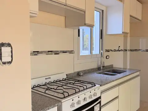 Departamento 3 ambientes con 1 baño