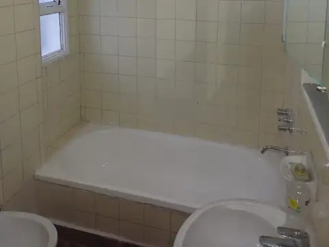 Departamento en Alquiler en Recoleta, $ 650.000
