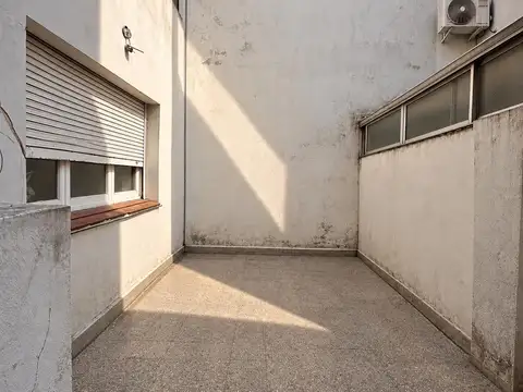 Depto Tipo Casa en Venta 40 años