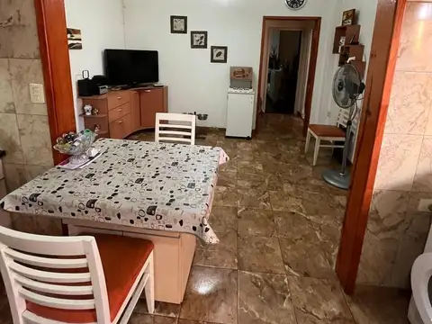Depto Tipo Casa 4 ambientes con 1 baño