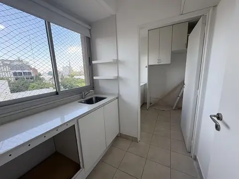 Departamento en Alquiler con 1 cocheras