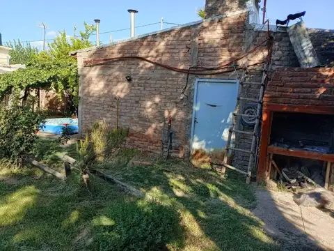 Casa 4 ambientes con 1 baño