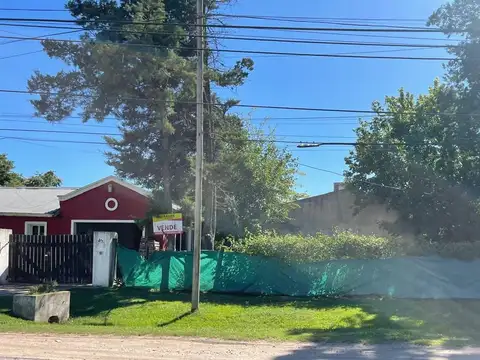 CASA EN EXCELENTE UBICACION SOBRE AVENIDA PRINCIPAL!!