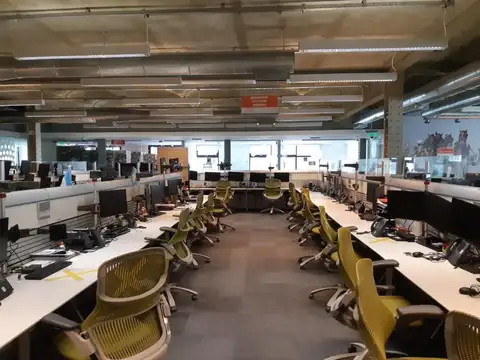 Oficina en Alquiler 114 años