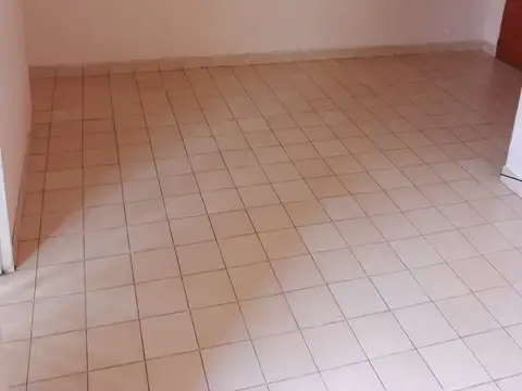 La Rioja 1600, Piso 2