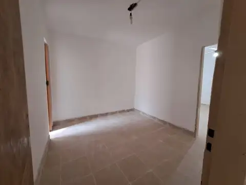 Depto Tipo Casa 3 ambientes con 1 baño