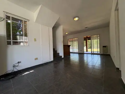 Casa en Venta con 1 cochera