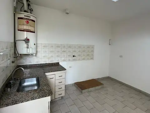 Depto Tipo Casa en Alquiler de 3 ambientes