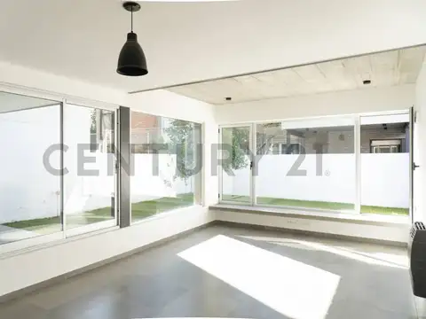 Casa tipo dúplex en venta en City Bell