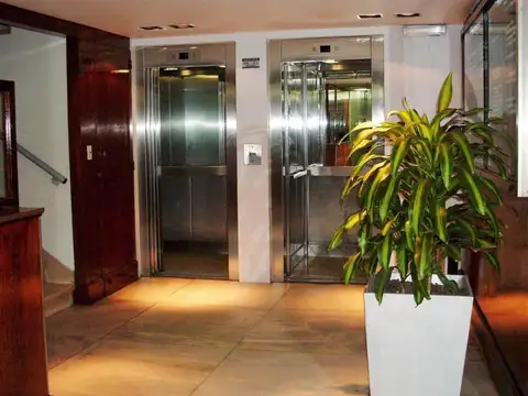 Oficina 4 ambientes con 1 baño