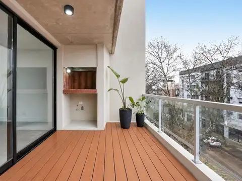 Venta departamento 3 ambientes con balcón y parrilla en Haedo.