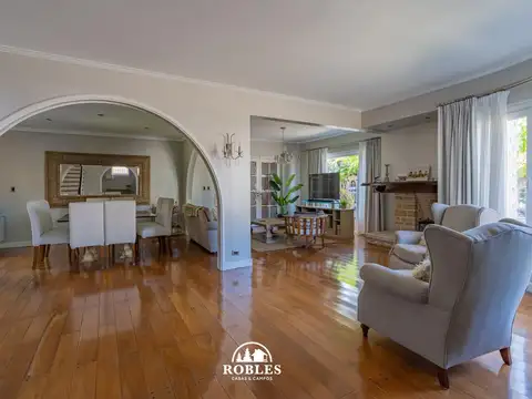 Casa en Venta de 4 dormitorios