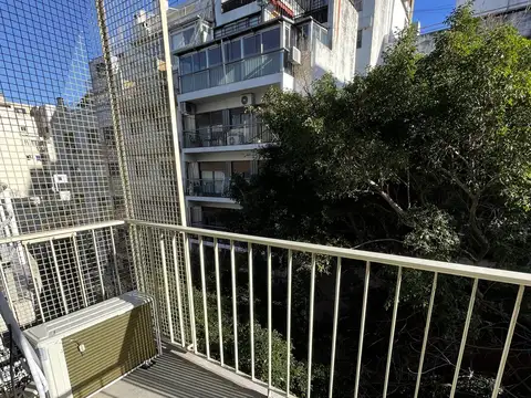 Vuelta de Obligado 2700, Piso 5