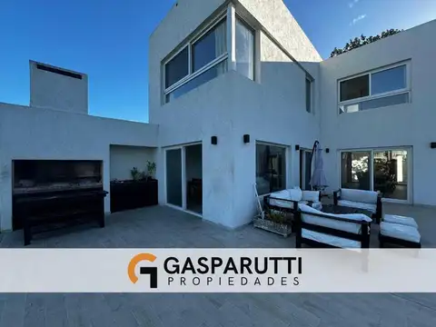Casa en Venta en El Cantón, USD 400.000