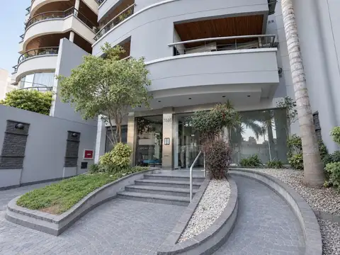 Impecable 3 ambientes 73m2 doble balcón Lanús Centro