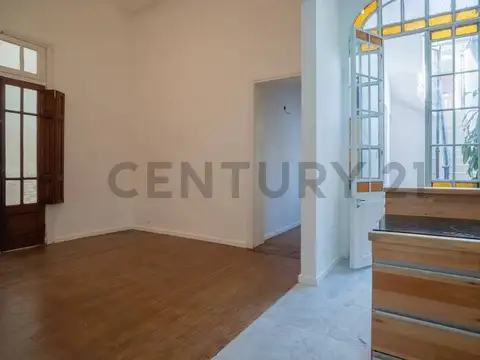 San Jeronimo 2400, Piso 0