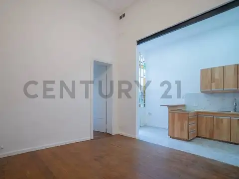 San Jeronimo 2400, Piso 0