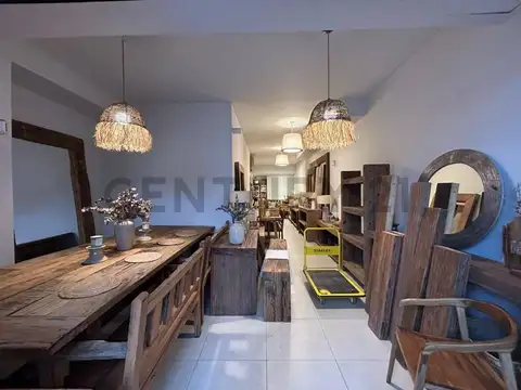 VENTA LOCAL COMERCIAL CON RENTA EN FLORES