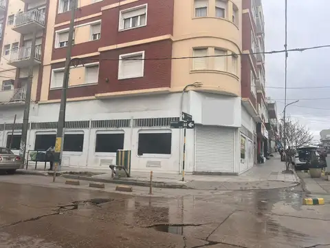 Local en Alquiler en Puerto, $ 7.000.000