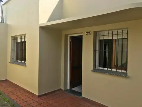 Depto Tipo Casa en Alquiler al Este