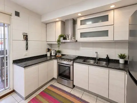 Casa en Alquiler con 1 cochera