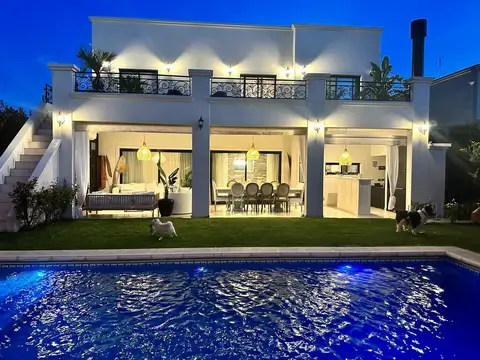 Casa  en Venta en San Eduardo, Pilar del Este, Pilar