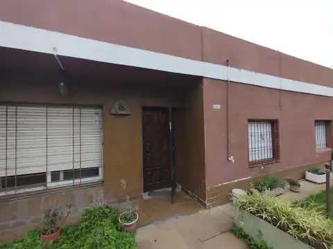 Casa en Venta en Castelar Sur, USD 69.000