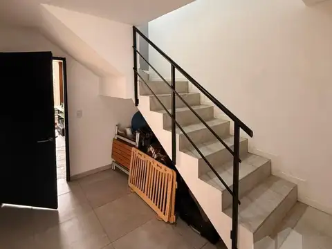 Depto Tipo Casa en Alquiler en Ituzaingo, USD 1.300