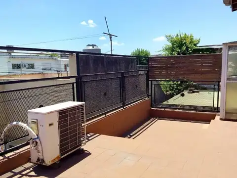 Depto Tipo Casa en Alquiler de 2 dormitorios