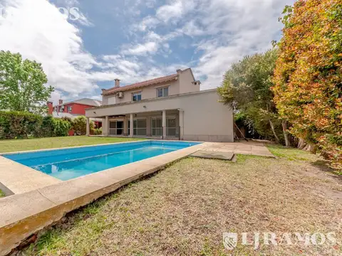 Casa en Alquiler de 3 dormitorios