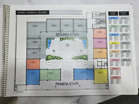 Edificio Comercial en Loma Verde