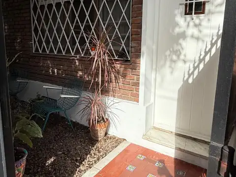 Carlos Villate 2200, Piso pb