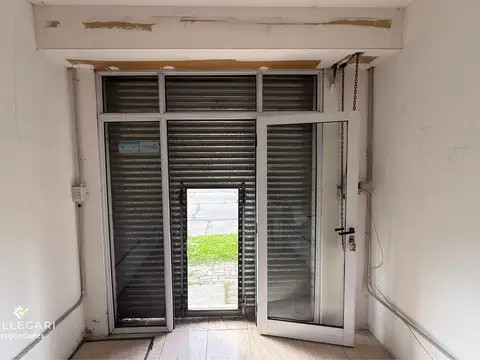 Local en alquiler en AV. 14 de Berazategui