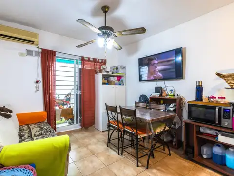 En venta- Departamento de un dormitorio+cochera- barrio arroyito 