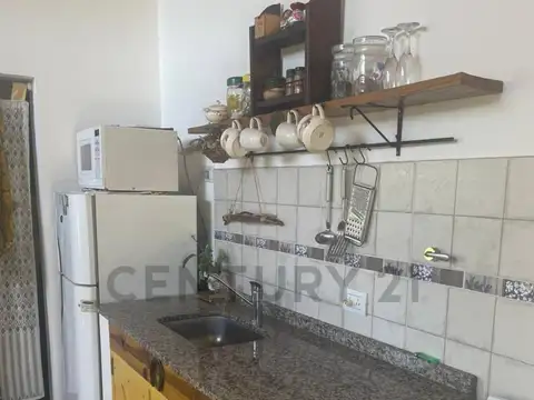 Casa 2 ambientes con 1 baño