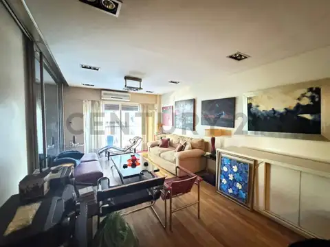 Venta Departamento Semipiso 4 ambientes con Cochera y Baulera Las Cañitas Palermo