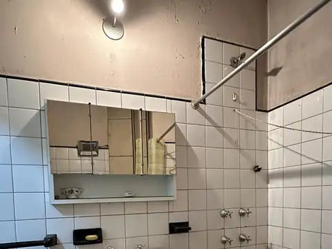 Depto Tipo Casa en Venta en Lomas De Zamora, USD 84.000