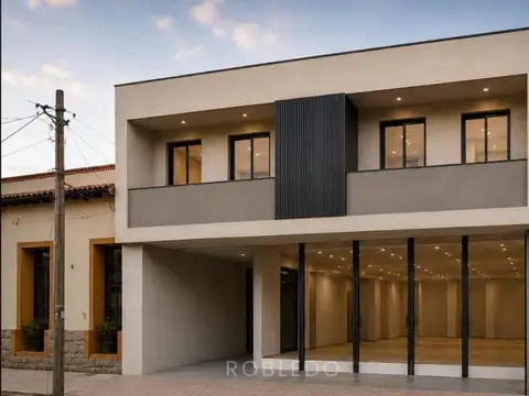 Alquiler Local comercial con 340 m² con oficinas en el Microcentro de Salta Capital
