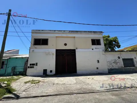 Depósito con Cámara de frio.