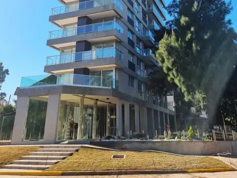 En Venta en Ciudad Jardin Departamento de 3 Ambientes 2 Baños Cochera F: 10924