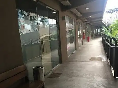 Av Caamaño 1100
