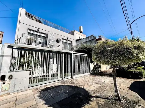 Casa de 5 ambientes con quincho , terraza y patio 