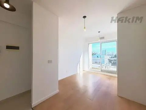 Monoambiente / Departamento En alquiler De Un Ambiente Con Balcón En Villa Crespo