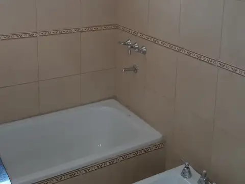 Depto Tipo Casa 4 ambientes con 1 baño