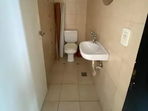 Casa en Alquiler con 1 cochera